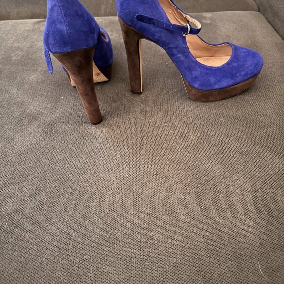 Vince Camuto high heels - Picture 1 of 3